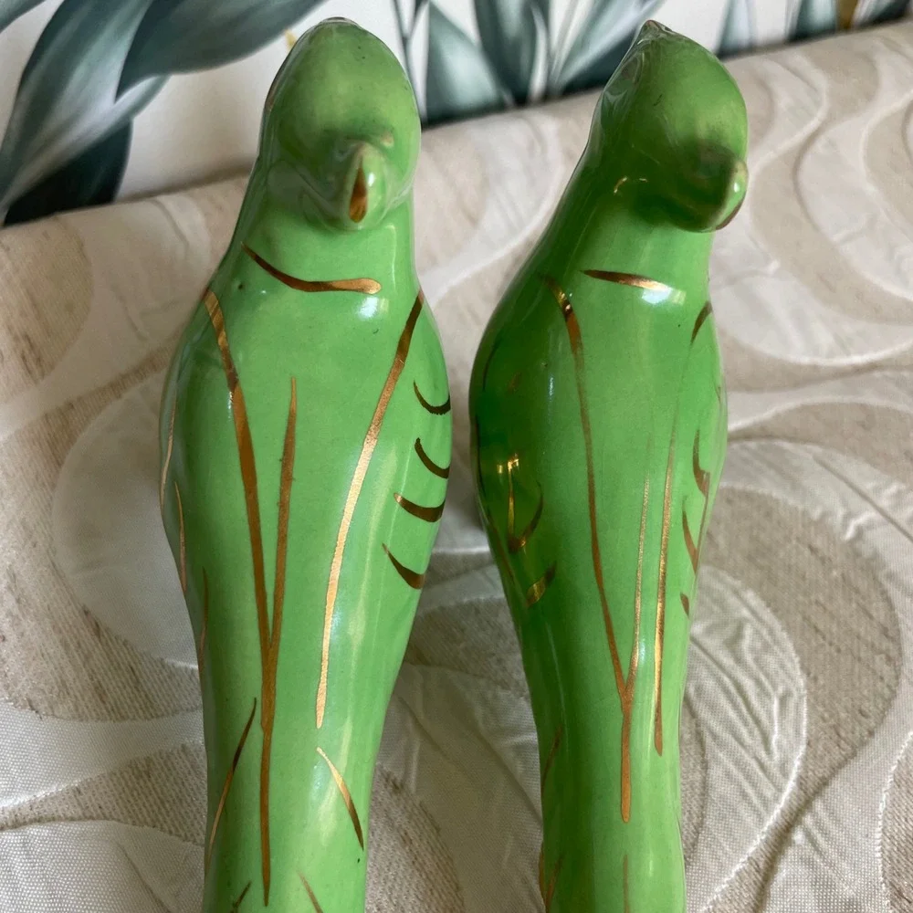 Mid century Green and Gold Ceramic Bird Salt and Pepper Shakers Set Souvenir